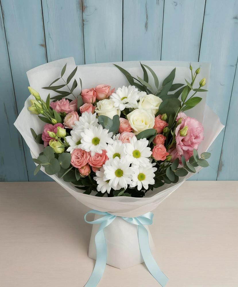 Букет цветов из: Розы, Лизиантусы и Хризантемы в Надежде