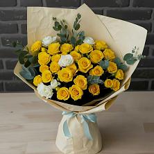 Букет цветов из:  Розы в Надежде