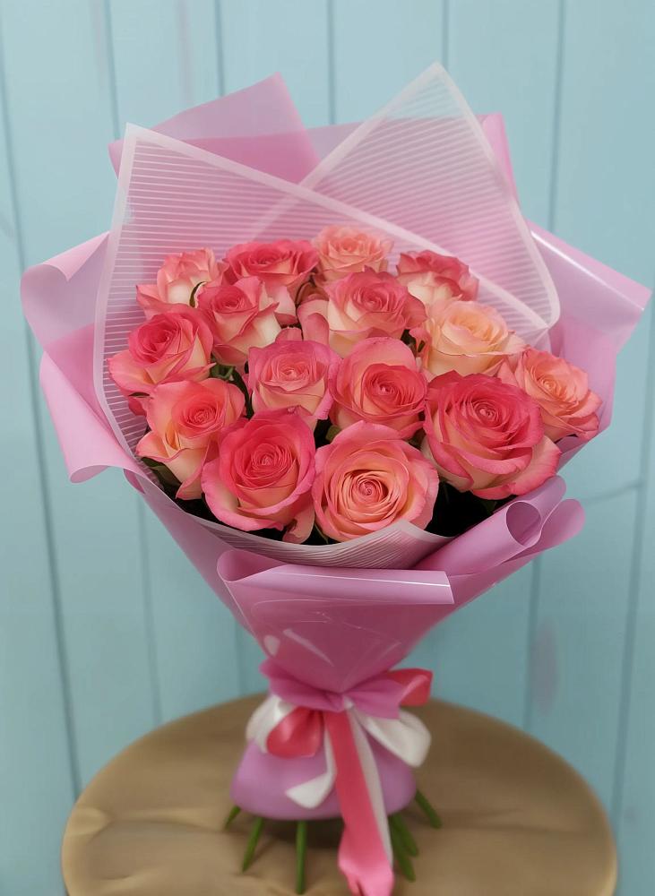 Букет 15 Розовых роз Равель в Надежде