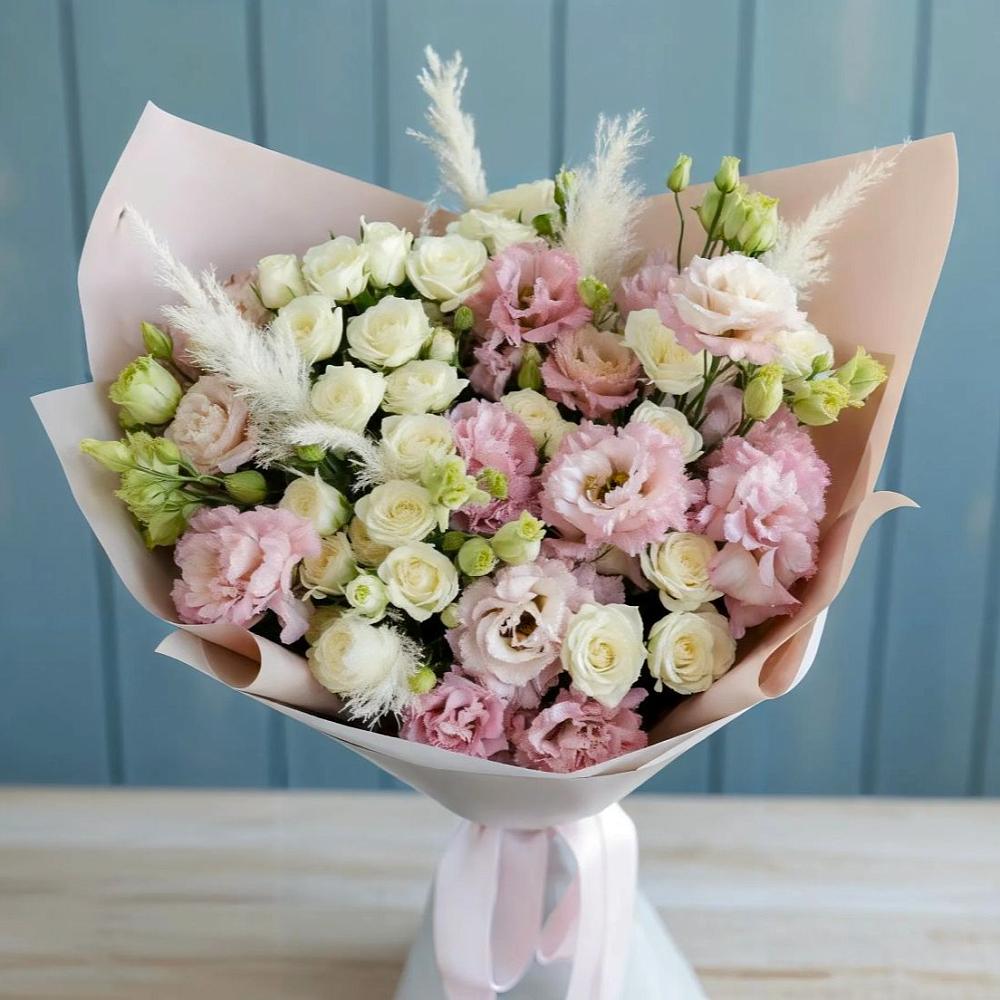 Букет цветов из: Альстромерии и Розы в Надежде