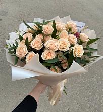 Букет Кремовые розы Латте в Надежде