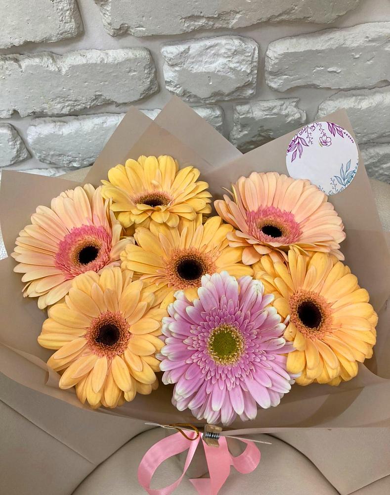 Букет цветов из: Герберы в Надежде