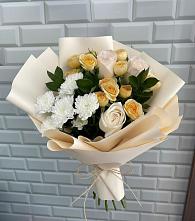 Букет цветов из:  Розы и Хризантемы в Надежде