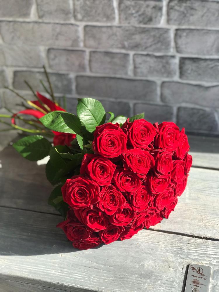 Букет Красные розы Фридом в Надежде