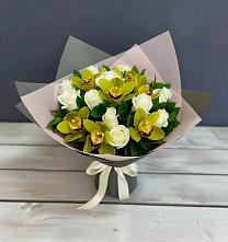 Букет цветов из:  Орхидеи и Розы в Надежде