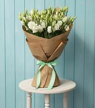 Букет цветов из:  Лизиантусы в Надежде