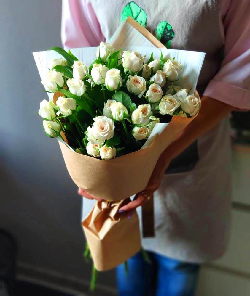 Букет цветов из: Розы в Надежде