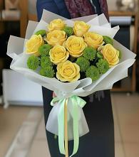 Букет цветов из:  Хризантемы и Розы в Надежде