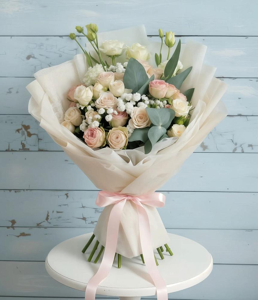 Букет цветов из: Розы и Лизиантусы в Надежде