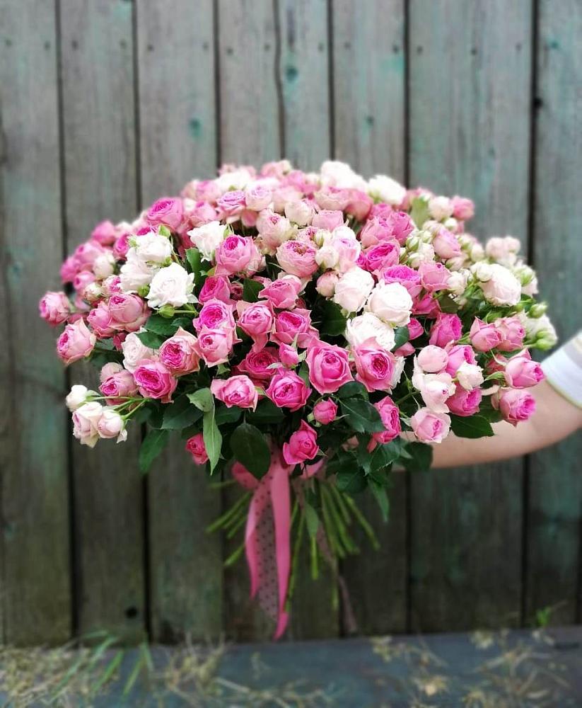 Букет Розовые кустовые розы Натали и Лав Лидия в Надежде