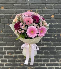 Букет цветов из:  Герберы и Хризантемы #REPLACE_PRED# Надежде