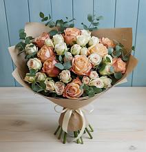 Букет цветов из:  Альстромерии и Розы в Надежде