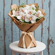 Букет цветов из:  Орхидеи и Розы в Надежде