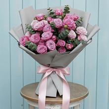 Букет цветов из:  Розы в Надежде